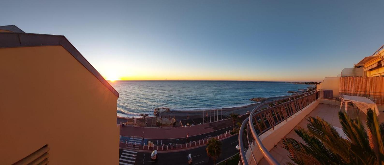 Apartment Le Grand Bleu Nizza